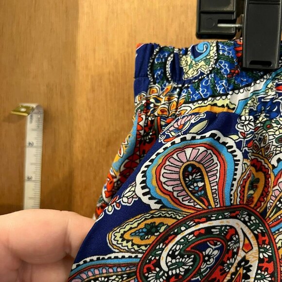 Size 4XL - Shein - Multi-Colored Paisley Lounge Capri Pants - W36"/L25" - Picture 3 of 7